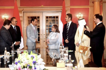 Presiden Jokowi bertemu pengusaha Brunei Darussalam membicarkan investasi IKN. (FOTO: Antaranews)